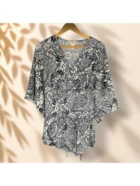 MKM Designs Blouse Women 1X Plus Black Paisley V-Neck Short Sleeve Casual